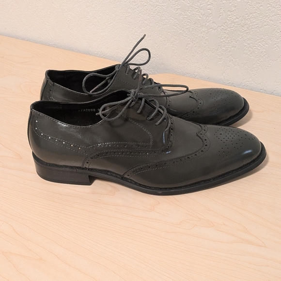 Zota Classic Grey Men's Leather Dress Shoes - Picture 3 of 9